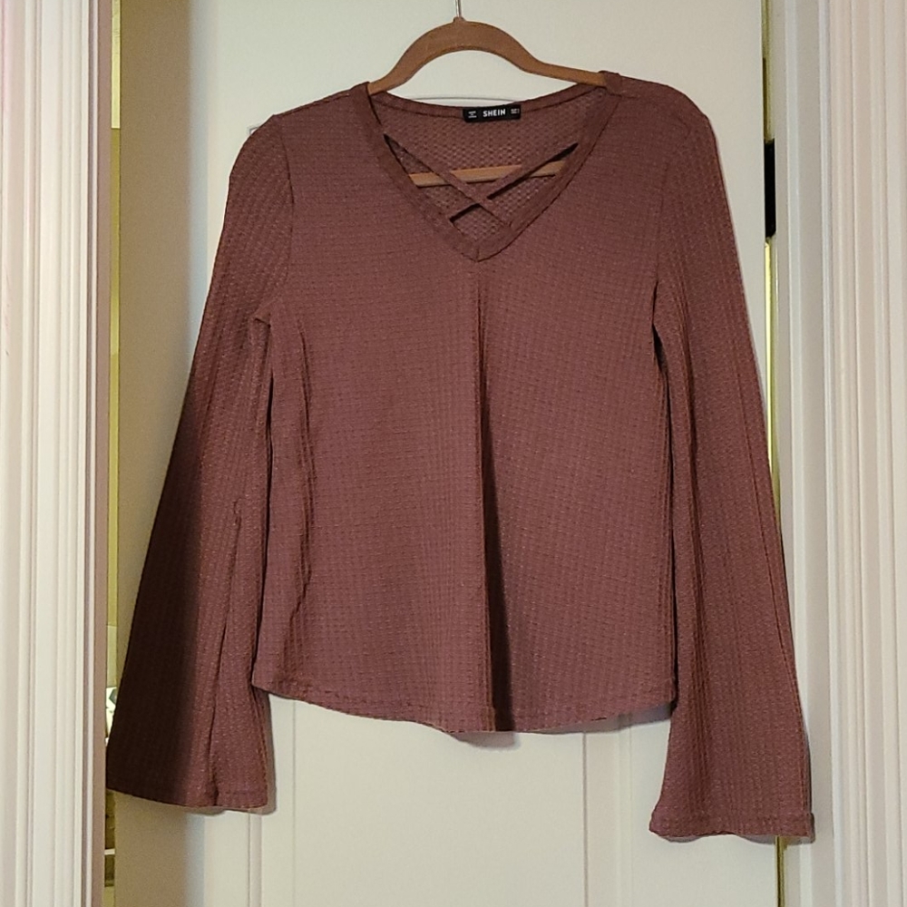 Long sleeve light sweater